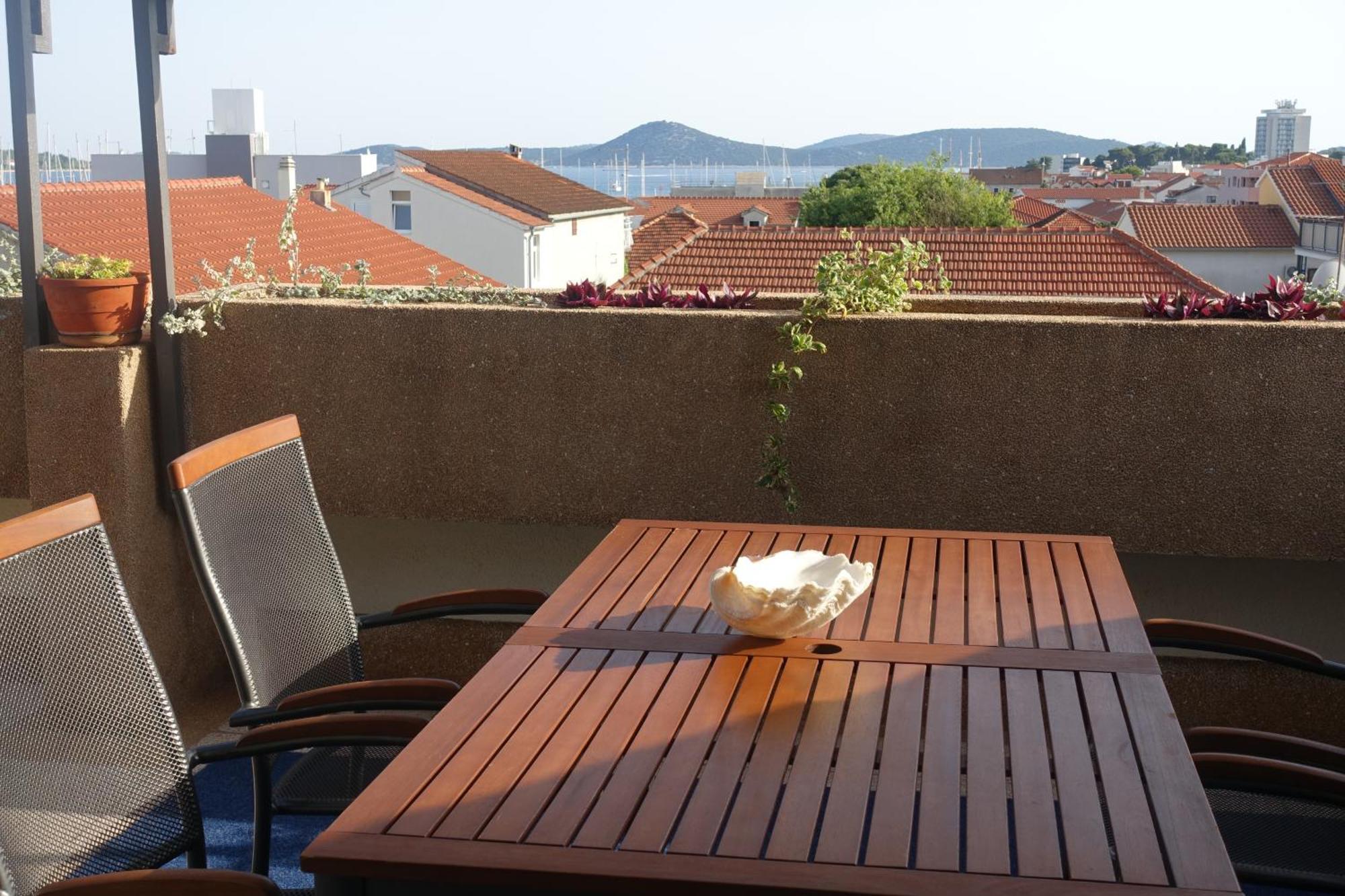 Apartment Tonka Vodice Buitenkant foto